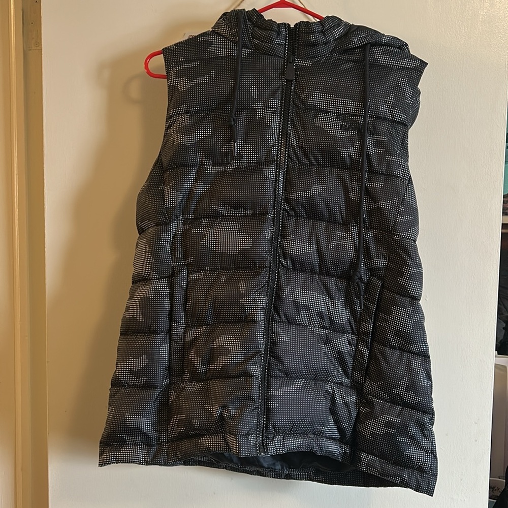 Bench Black and White Puffer Vest